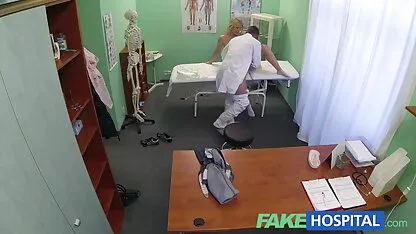 सेक्सी एचडी सेक्सी हिंदी मूवी समलैंगिकों सेल्फी लेते हैं और pussies और गधे बकवास करते हैं
