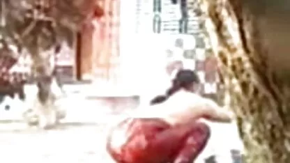 लैटिना गैबी घुटने टेकती है सेक्सी मूवी 3g और मुर्गा चूसती है