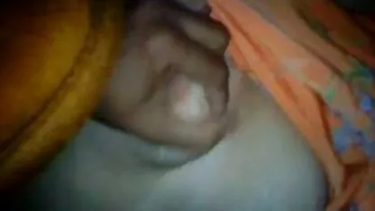एक ब्लॉंडी बीपी पिक्चर सेक्सी मूवी और दो पुरुषों के पूल में एक आश्चर्यजनक दृश्य