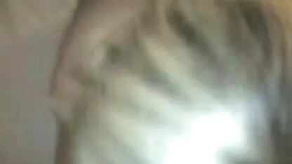 सेक्सी समलैंगिकों ने बाथरूम में अपनी चूत को तेलुगु सेक्सी मूवी शेव किया और धीरे से सहलाया